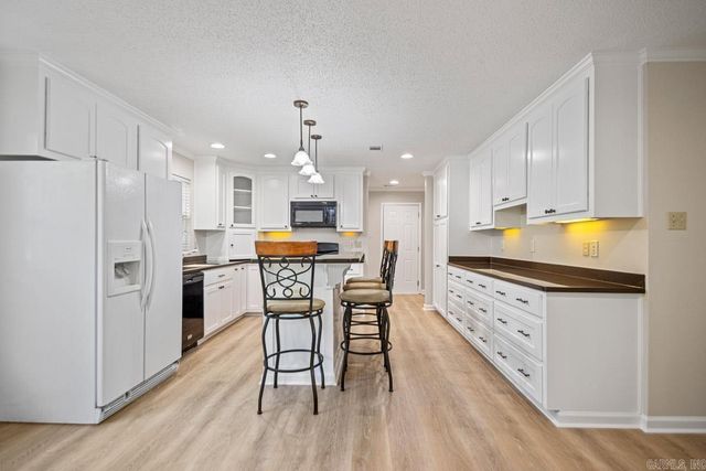 43 Neal Cove, Bryant, AR 72022