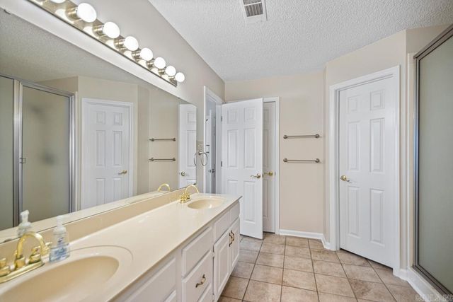 43 Neal Cove, Bryant, AR 72022