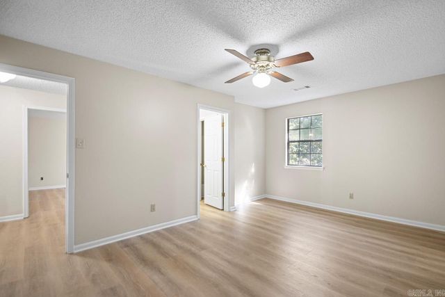 43 Neal Cove, Bryant, AR 72022