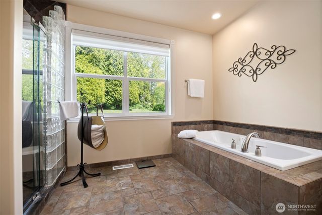 6152 Garrett Lane, Ferndale, WA 98248