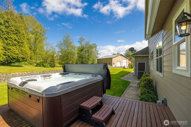 6152 Garrett Lane, Ferndale, WA 98248