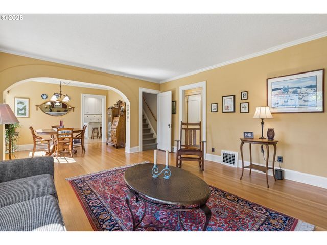 905 Se 71ST Ave, Portland, OR 97215
