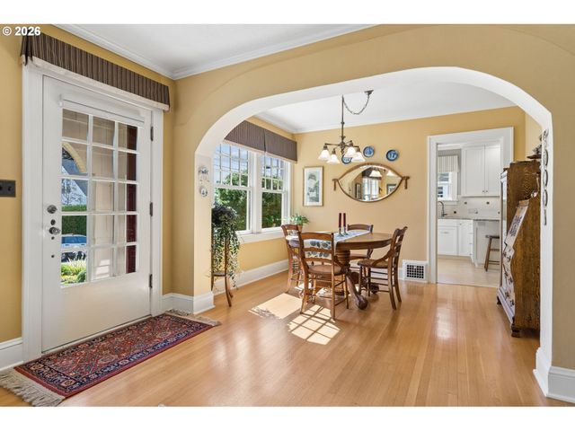905 Se 71ST Ave, Portland, OR 97215