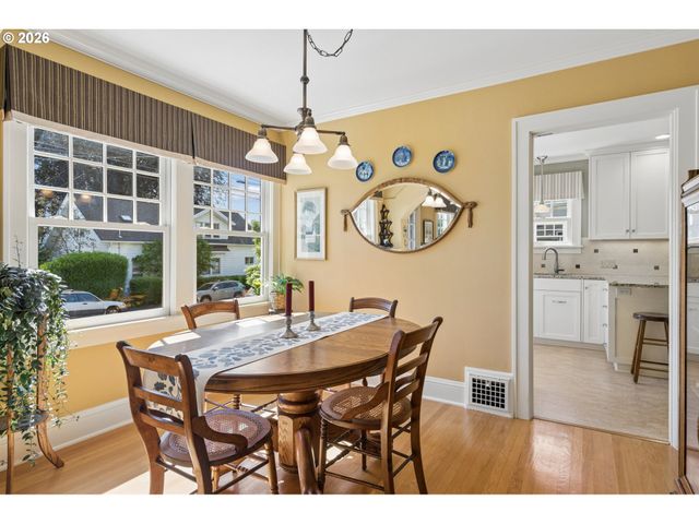 905 Se 71ST Ave, Portland, OR 97215