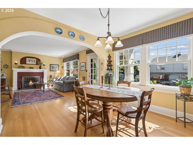 905 Se 71ST Ave, Portland, OR 97215