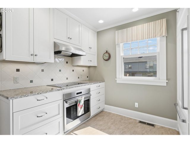 905 Se 71ST Ave, Portland, OR 97215