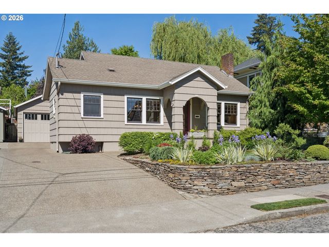 905 Se 71ST Ave, Portland, OR 97215