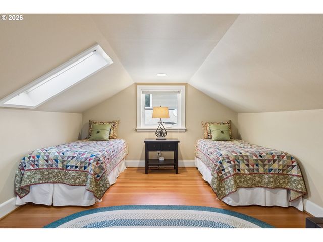 905 Se 71ST Ave, Portland, OR 97215