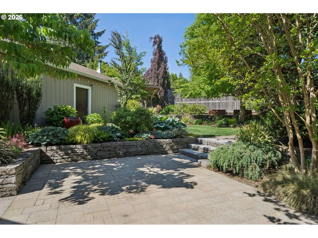 905 Se 71ST Ave, Portland, OR 97215