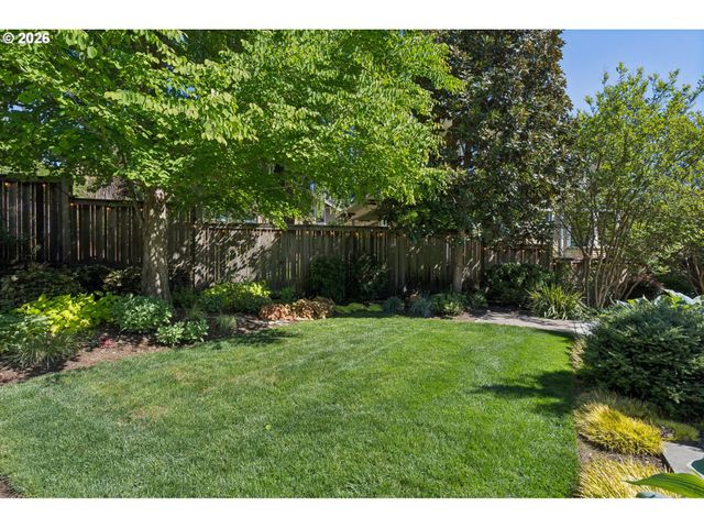 905 Se 71ST Ave, Portland, OR 97215