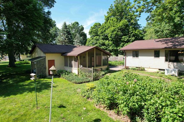 5481 Sheridan Avenue, Durand, MI 48429