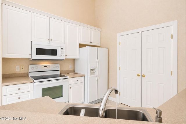 107 Crooked Gulley Circle Apt 4, Sunset Beach, NC 28468