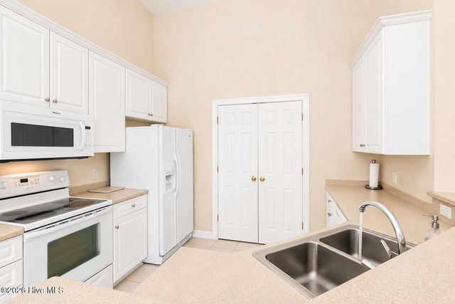 107 Crooked Gulley Circle Apt 4, Sunset Beach, NC 28468