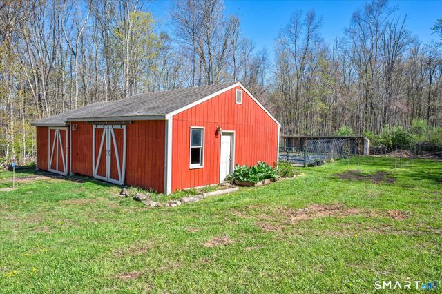 88 Daleville School Road, Willington, CT 06279