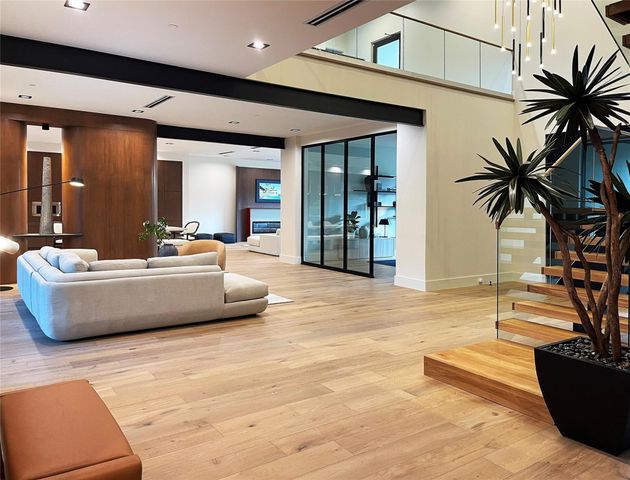 10236 Crestover Drive, Dallas, TX 75229