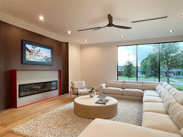 10236 Crestover Drive, Dallas, TX 75229