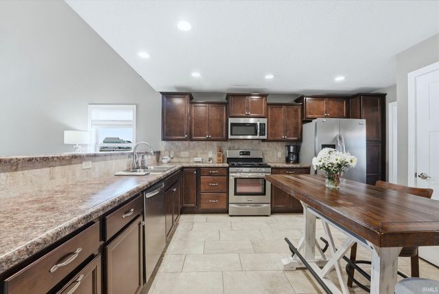 5525 Kodiak Trail, Auburn, IN 46706