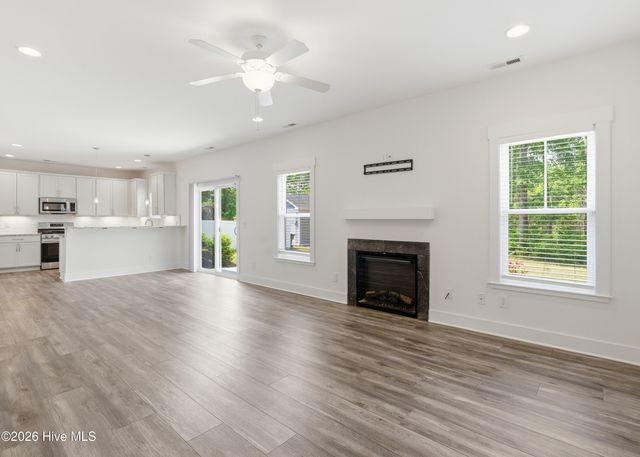 672 Coniston Drive SE, Leland, NC 28451