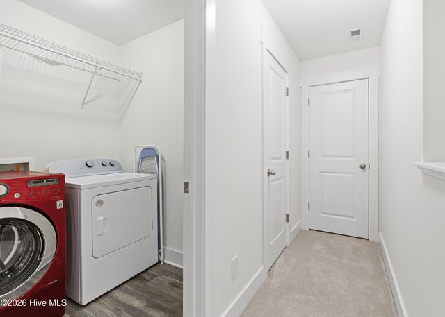 672 Coniston Drive SE, Leland, NC 28451