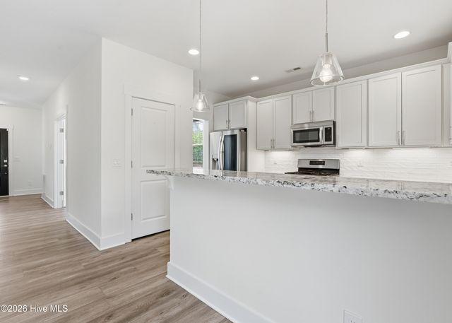 672 Coniston Drive SE, Leland, NC 28451