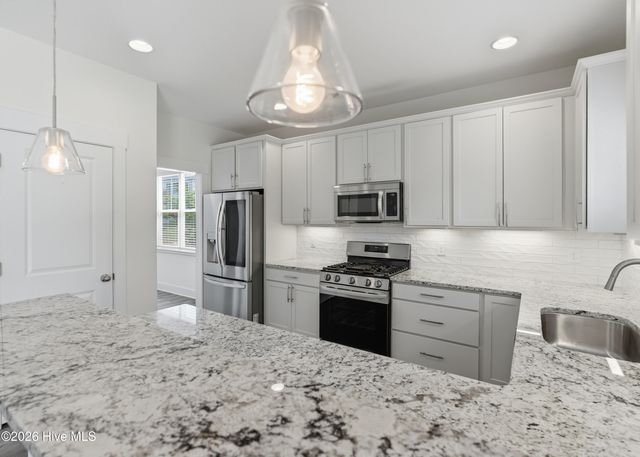 672 Coniston Drive SE, Leland, NC 28451