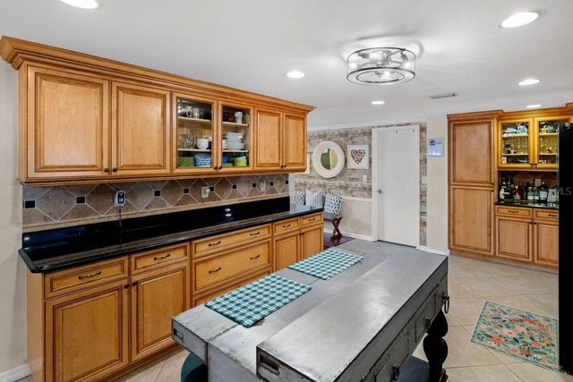 1205 ROYAL OAK DRIVE S, Dunedin, FL 34698