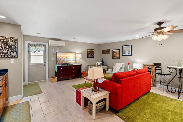 1205 ROYAL OAK DRIVE S, Dunedin, FL 34698