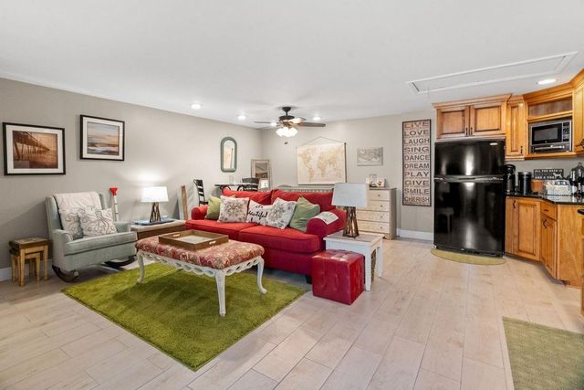 1205 ROYAL OAK DRIVE S, Dunedin, FL 34698