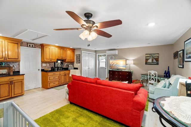 1205 ROYAL OAK DRIVE S, Dunedin, FL 34698