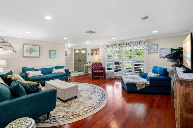 1205 ROYAL OAK DRIVE S, Dunedin, FL 34698