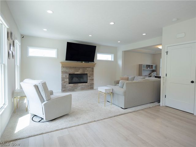 9978 Jayna Lane, Columbia Station, OH 44028