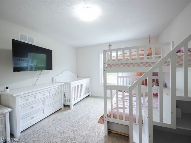 9978 Jayna Lane, Columbia Station, OH 44028