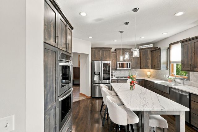 18344 Lake Forest Drive, Lakeville, MN 55044