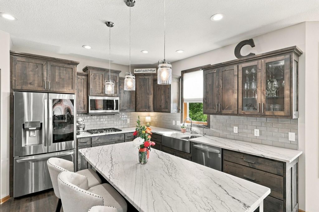 18344 Lake Forest Drive, Lakeville, MN 55044 — photo 4