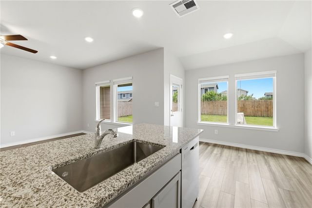 2231 Medusa Dr, Portland, TX 78374