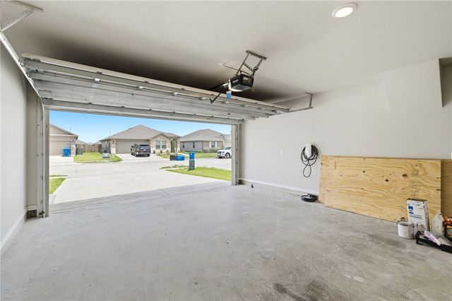 2231 Medusa Dr, Portland, TX 78374