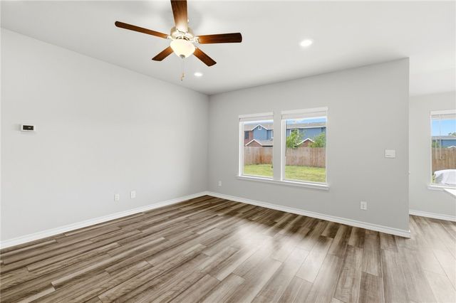 2231 Medusa Dr, Portland, TX 78374