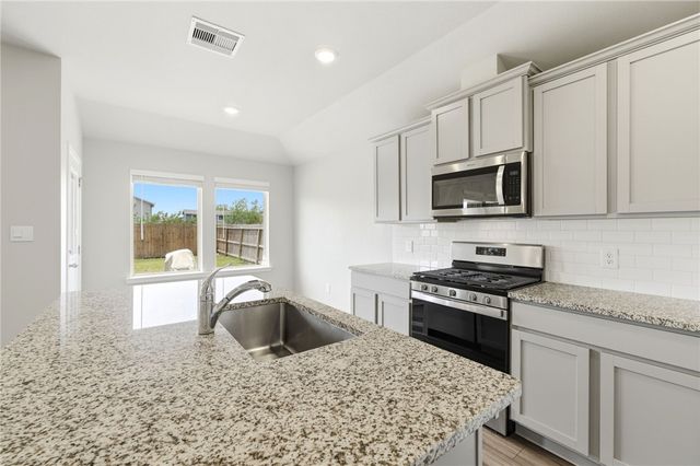 2231 Medusa Dr, Portland, TX 78374