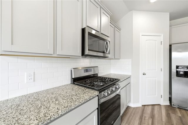 2231 Medusa Dr, Portland, TX 78374