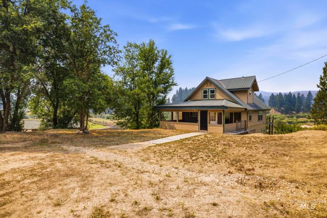 93 Windy River Rd, Garden Valley, ID 83622
