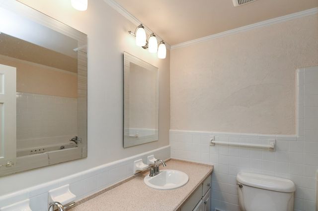 1904 Azure, Dothan, AL 36303