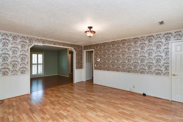 1904 Azure, Dothan, AL 36303