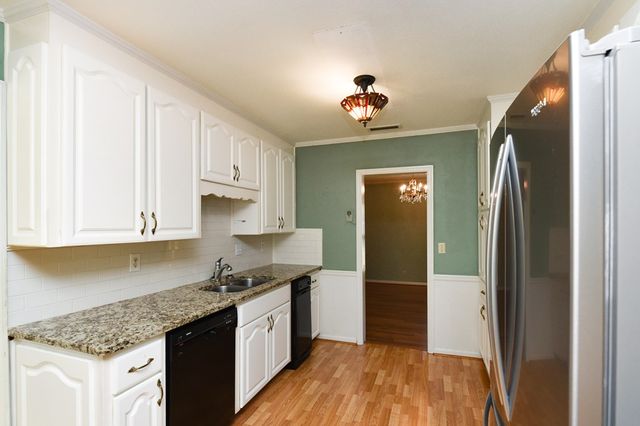 1904 Azure, Dothan, AL 36303