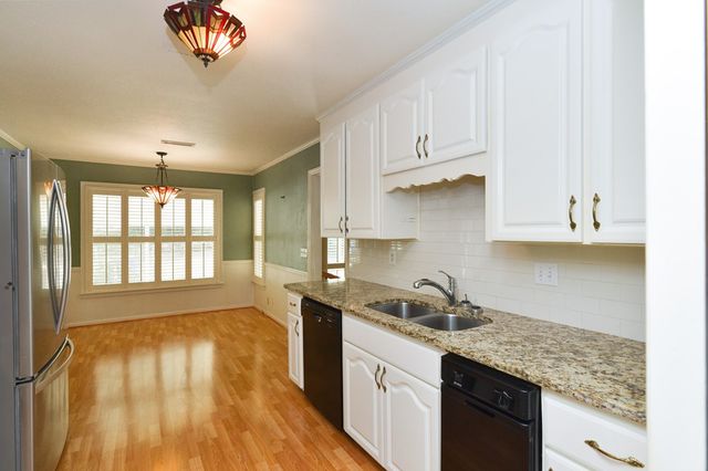 1904 Azure, Dothan, AL 36303