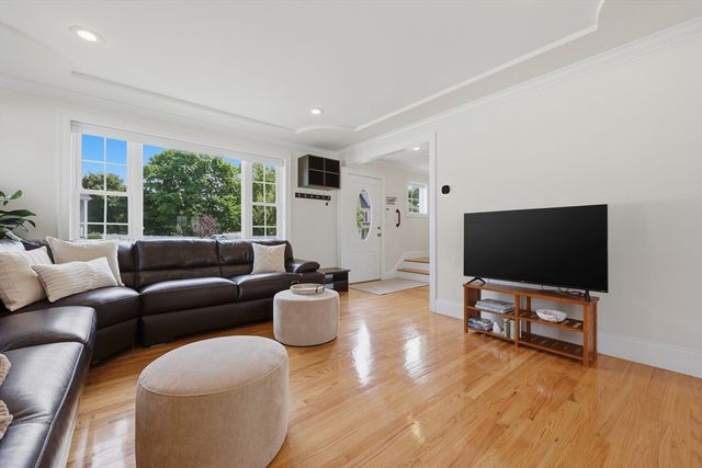 173 Bedford Road 2, Woburn, MA 01801