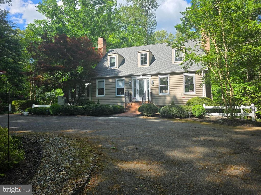 11910 CHARLES ST, La Plata, MD 20646