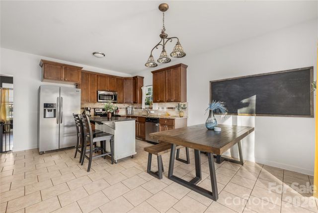 107 Barndale Drive, Troutman, NC 28166