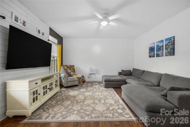 107 Barndale Drive, Troutman, NC 28166