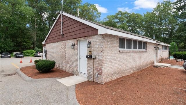 2 Greenbriar 205, North Reading, MA 01864