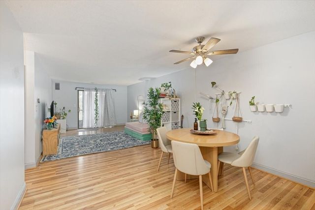 2 Greenbriar 205, North Reading, MA 01864